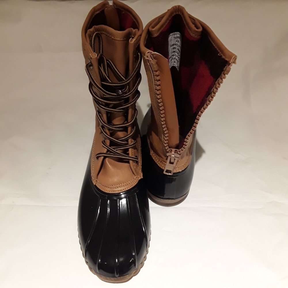 Madden Girl Flurryy Rain and Mud Boots